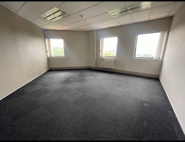 542M² OFFICE TO LET IN PARKTOWN